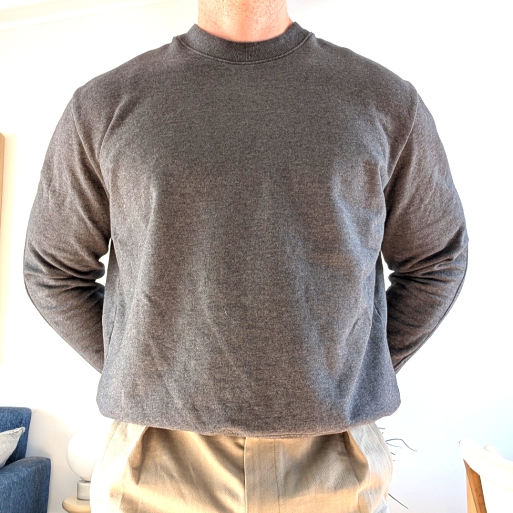 Everlane Men's Charcoal Crew Neck Sweater